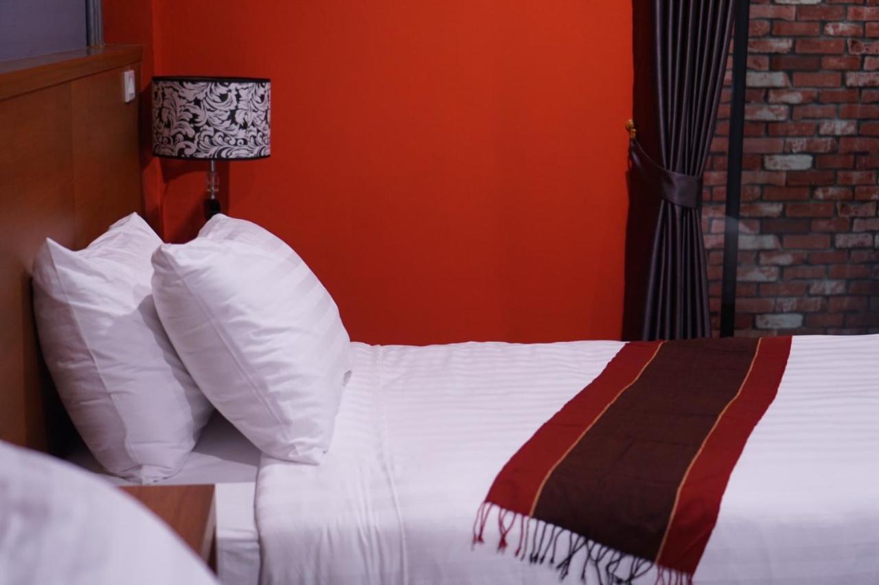 S.S.Hotel Nangrong Dış mekan fotoğraf